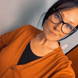 Meet your Posher, Annestacia